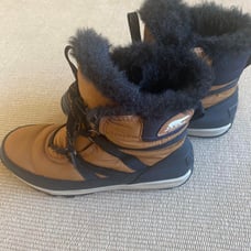Sorel winter boots, size 23cm