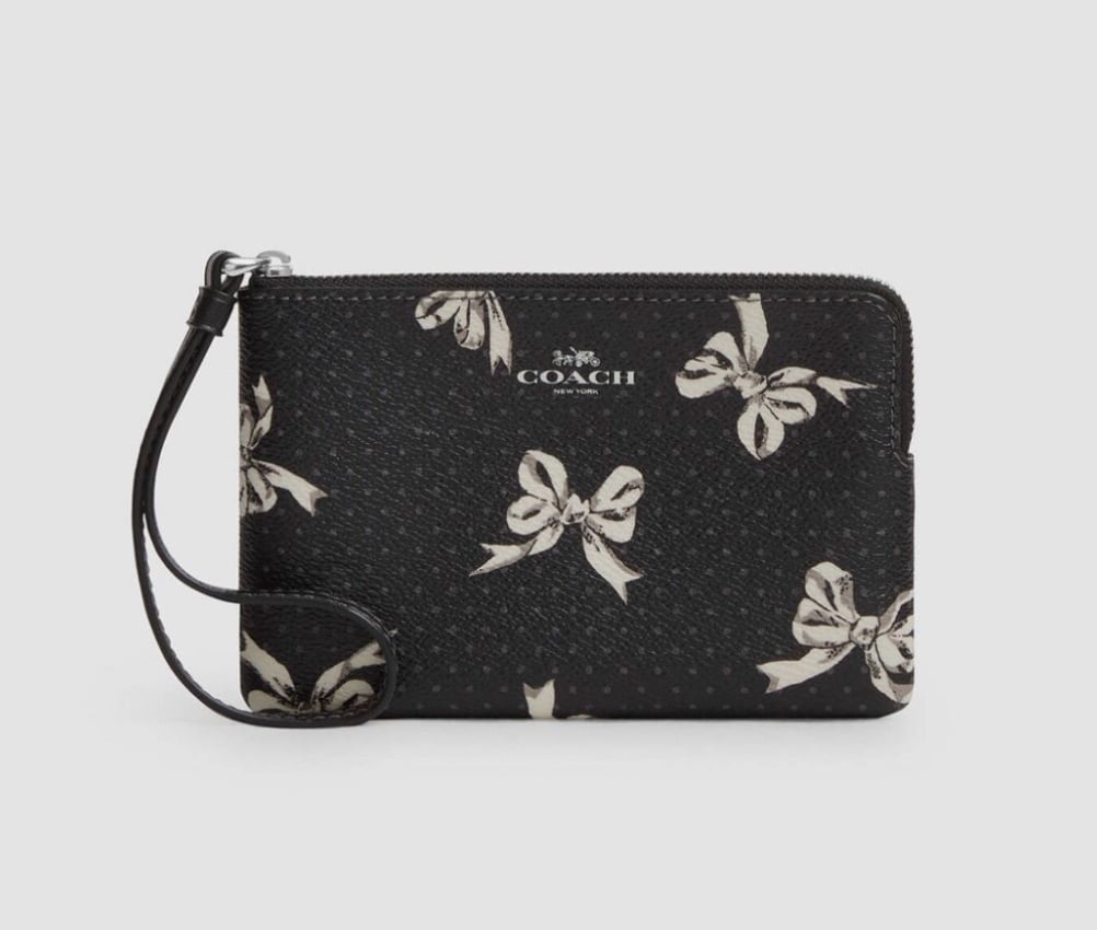NWT Coach Corner Zip Wristlet With Bow Print Black Multi CZ441
