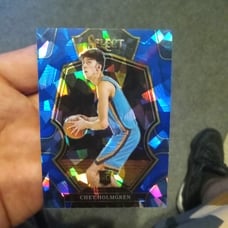 Chet Holmgren blue cracked ice rookie card