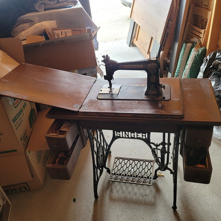 Singer Treadle Antique Sewing Machine
