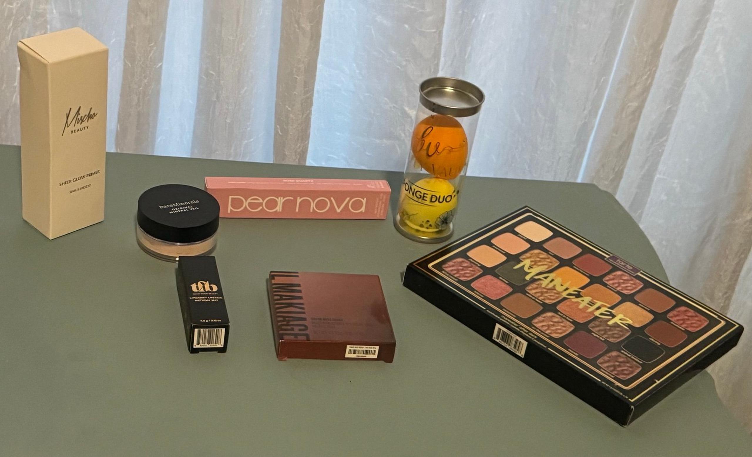 Makeup lot