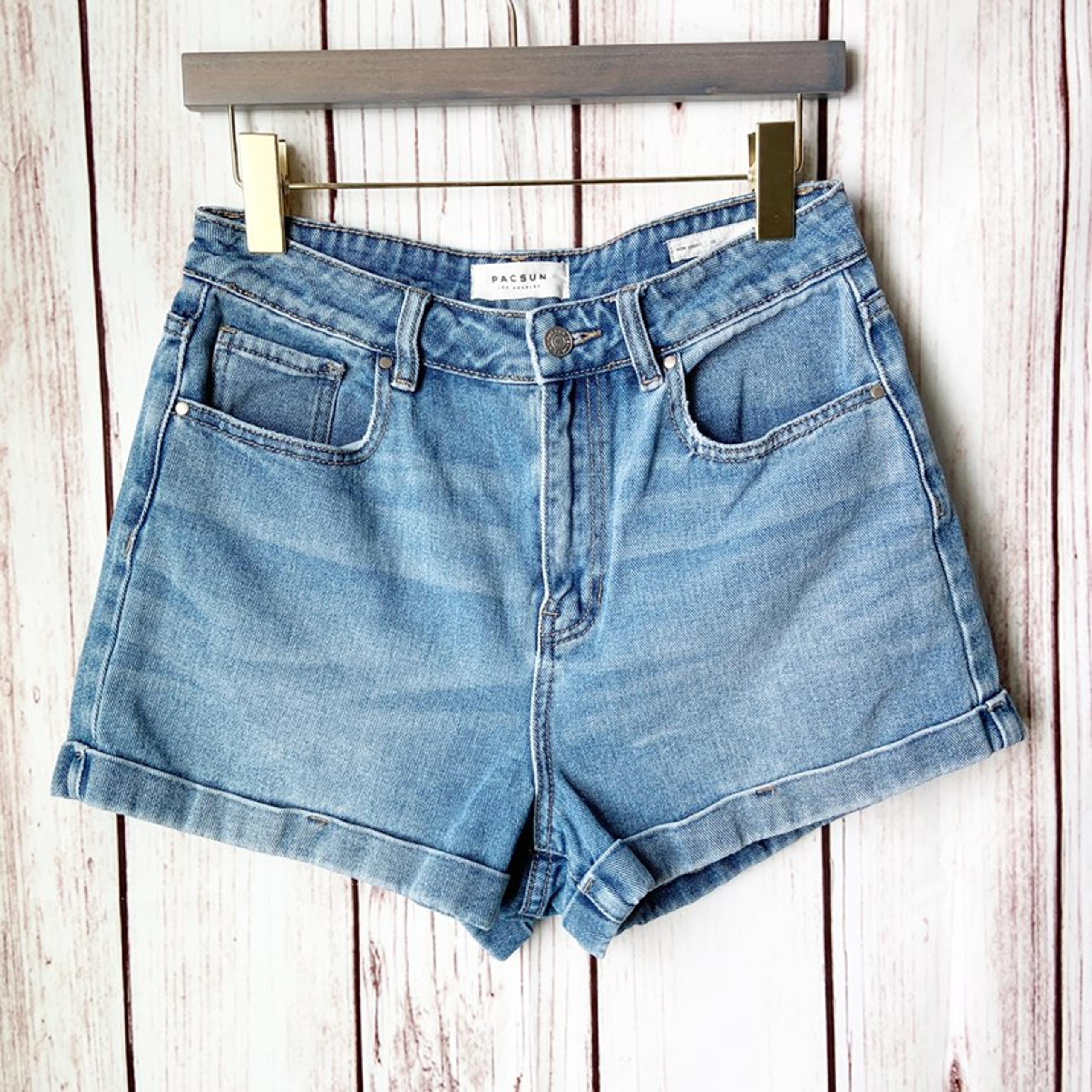 Pacsun High Waisted Mom Jean Short 28
