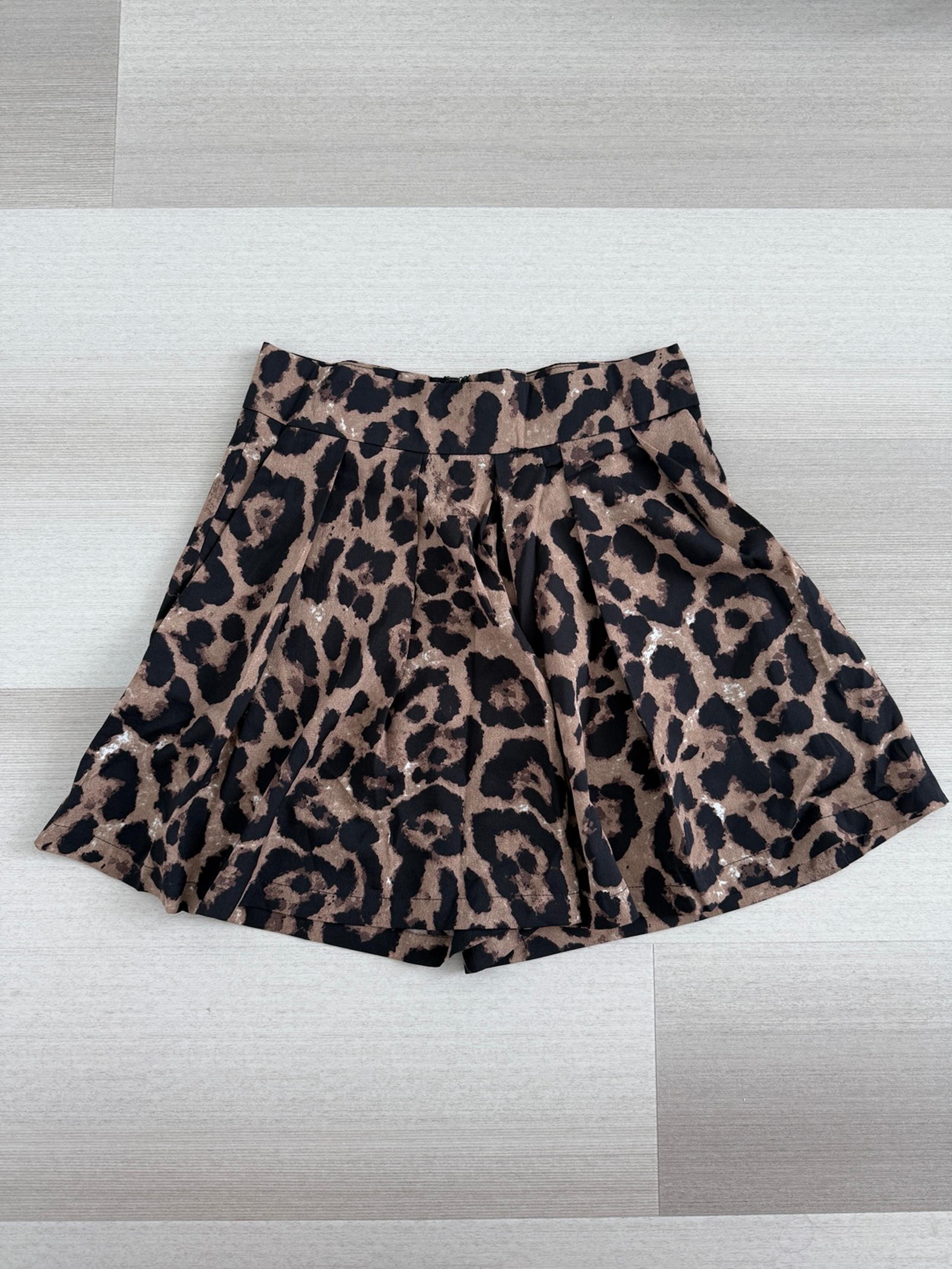 Women’s leopard print shorts - zipper in back - size small