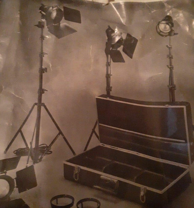 Location Light Kit - K33-A 1800 Watt