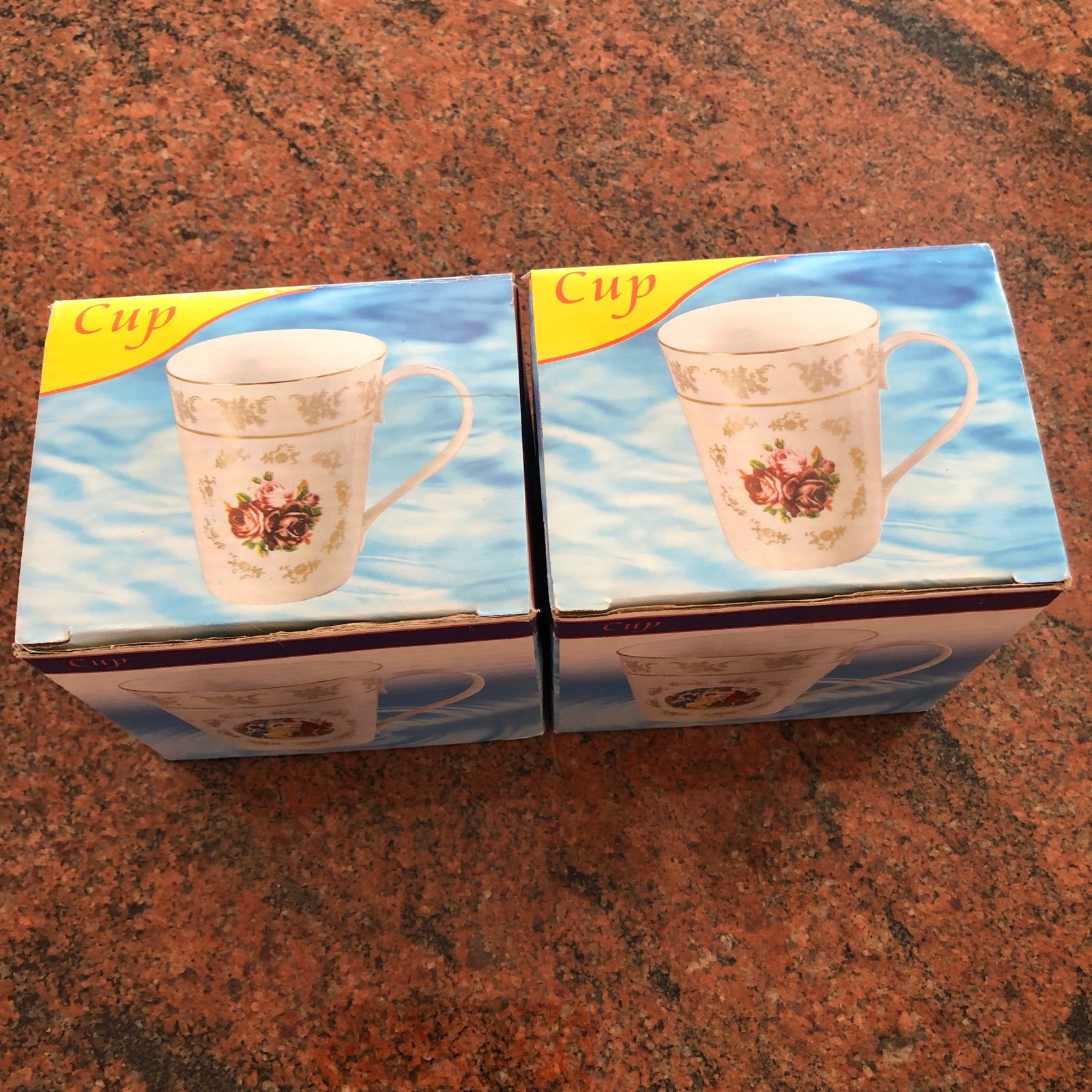 HANDMADE FINE PORCELAIN TWO CUPS 24KGOLD PLATE ORIGINAL COBALT VINTAGE yy