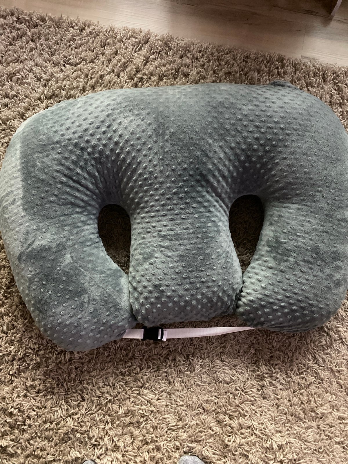 Twin Z pillow