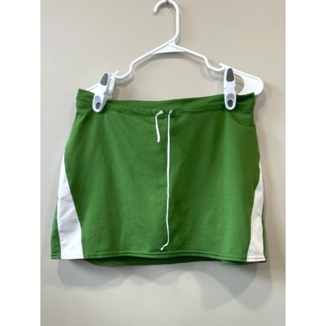Athleta Green White Tennis Workout Skirt Shorts Pocket Womens Size L