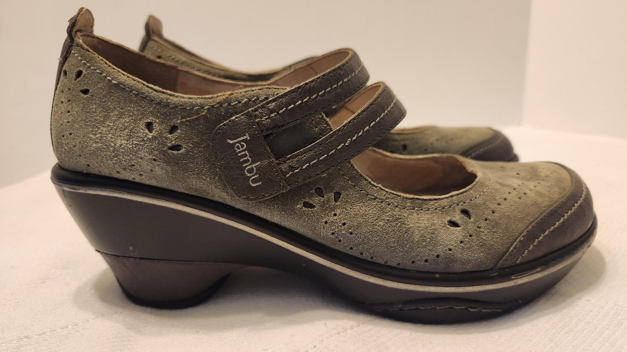 Jambu Sport Wedge Design Leather Vegan Women's Slip On Comfort Size 7.5M