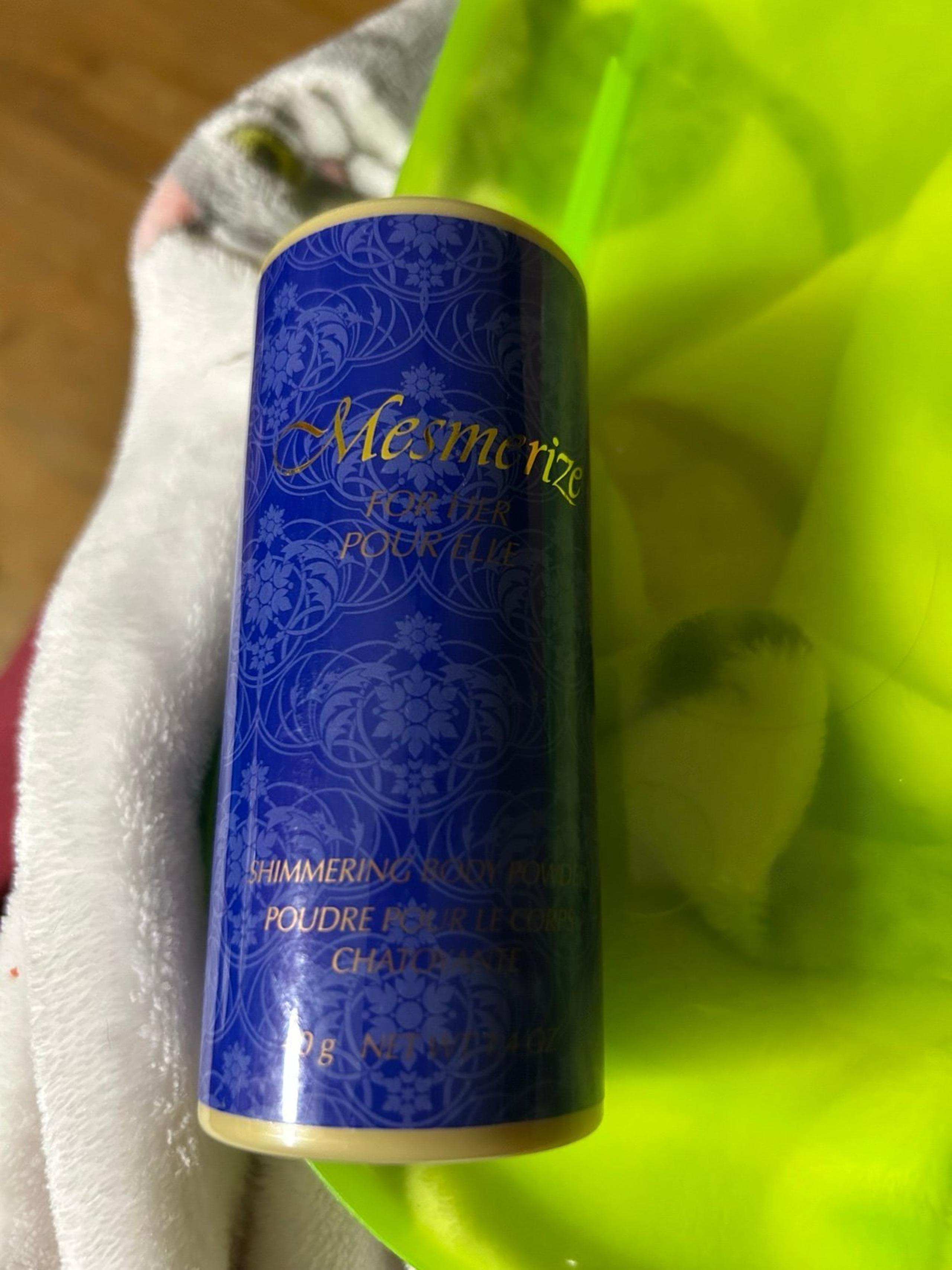 Avon Mesmerize For Her Shimmering Body Powder