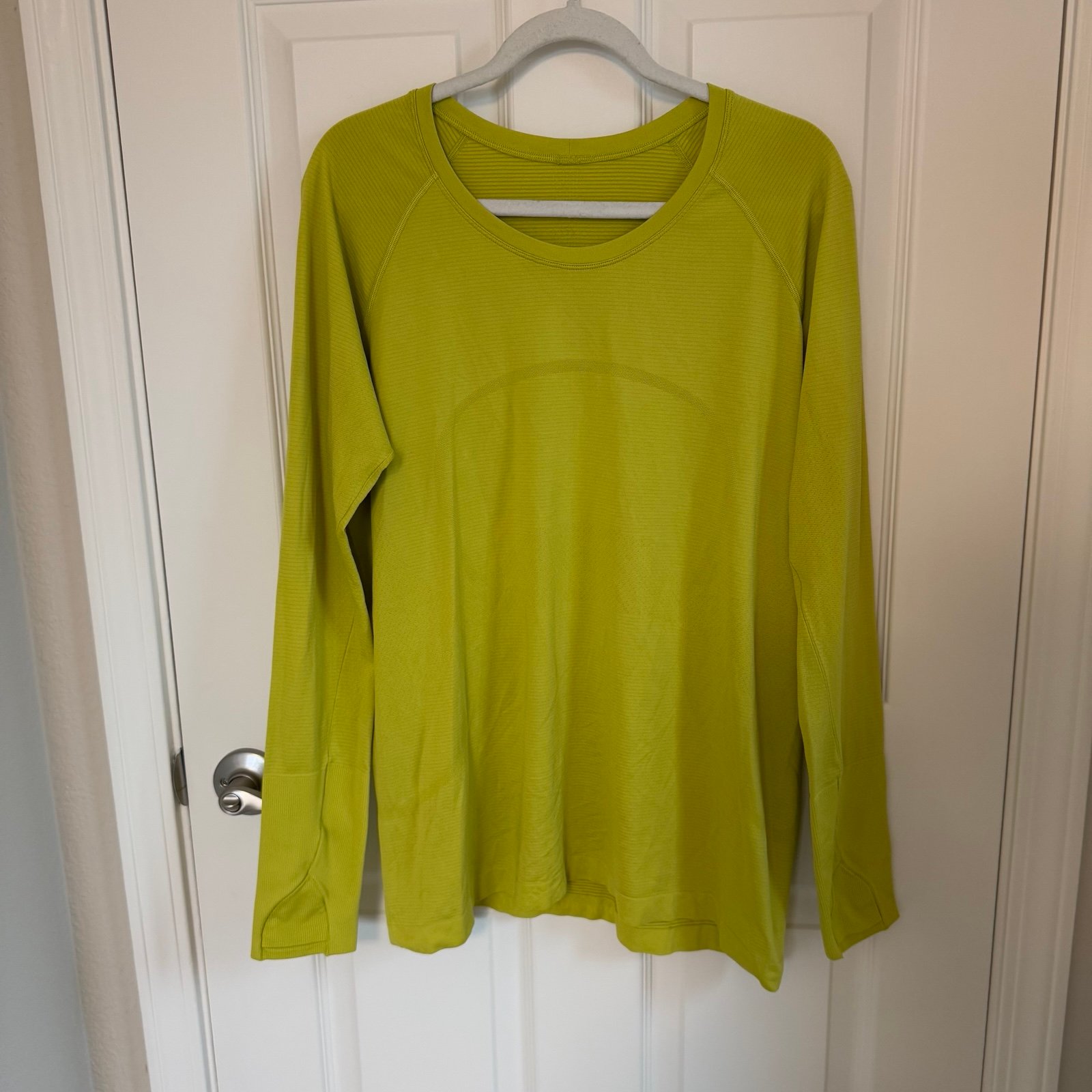 Lululemon Swiftly Tech Long Sleeve (Breeze) *Relaxed Fit, 16