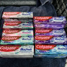 Set Of 20 Colgate Max Fresh Toothpaste
