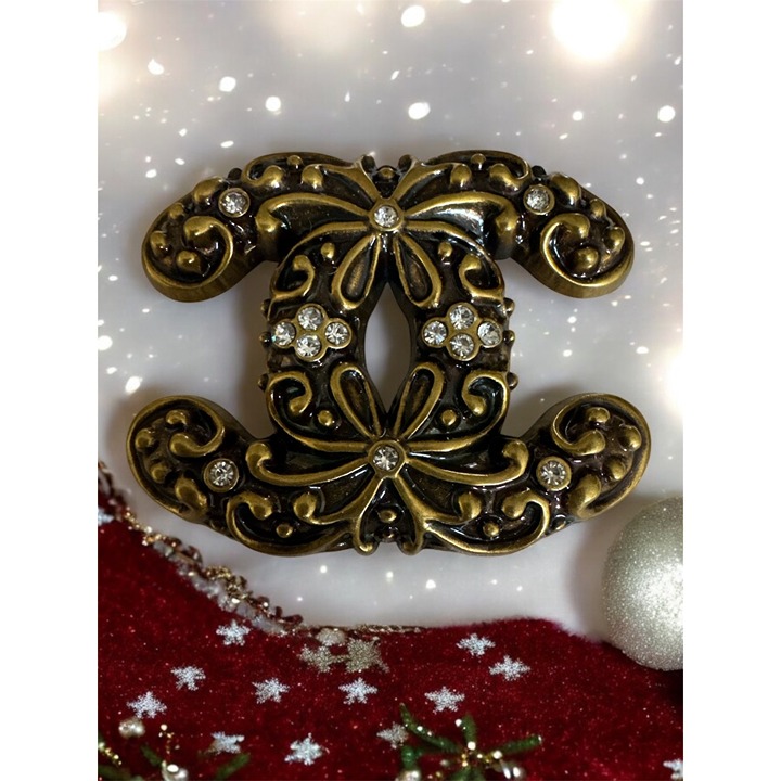 Lovely Coco Fancy Brooch