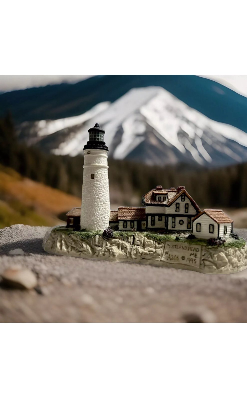 Harbour Lights 1995 Lighthouse #404R PORTLAND HEAD Maine #a206 VINTAGE Figurine