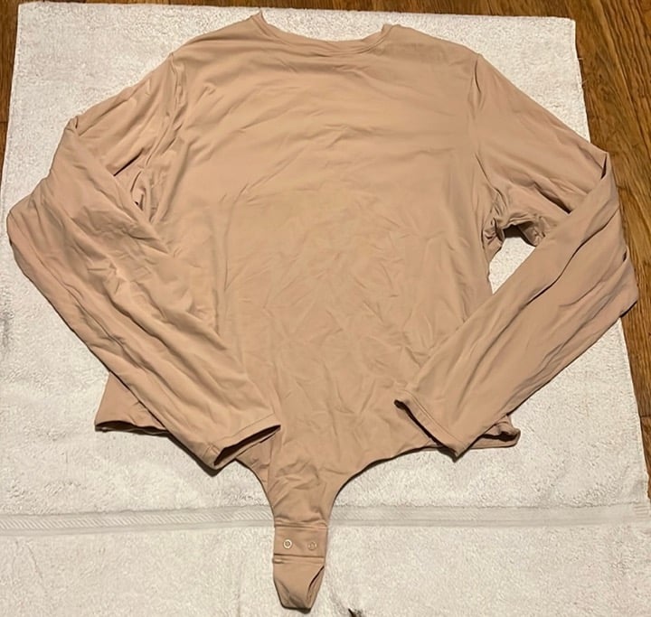Skims Fits Everybody Long Sleeve Crew Neck Bodysuit -