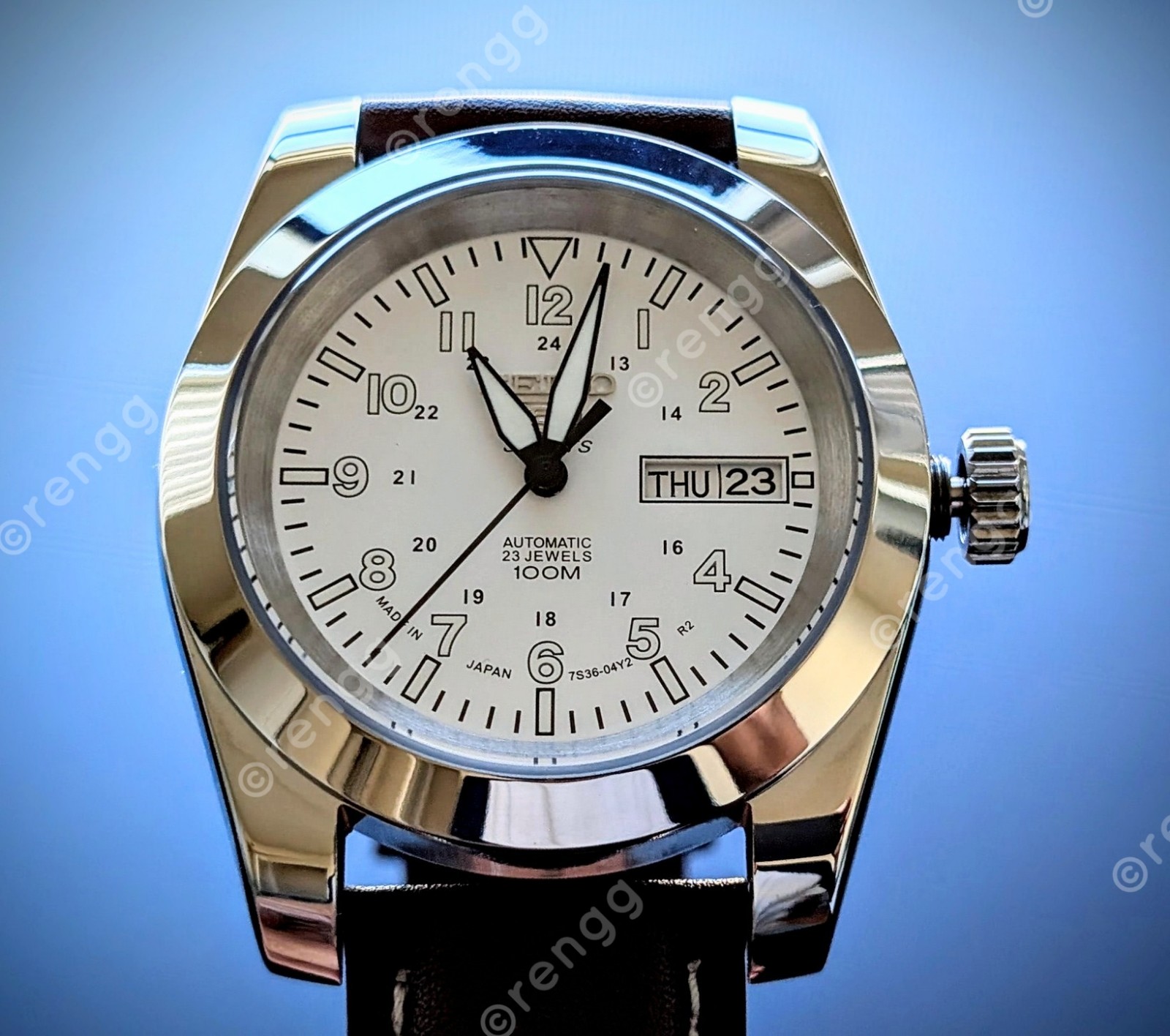 Automatic White Field Military ModWatch 40mm Great Lume Day And Date Excellent!