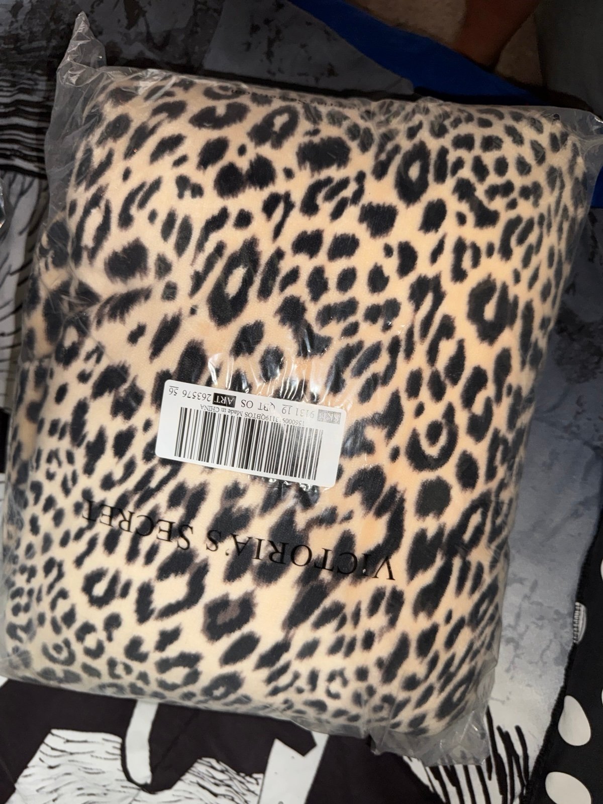 Victoria’s Secret Cheetah Sherpa Blanket size 50X60