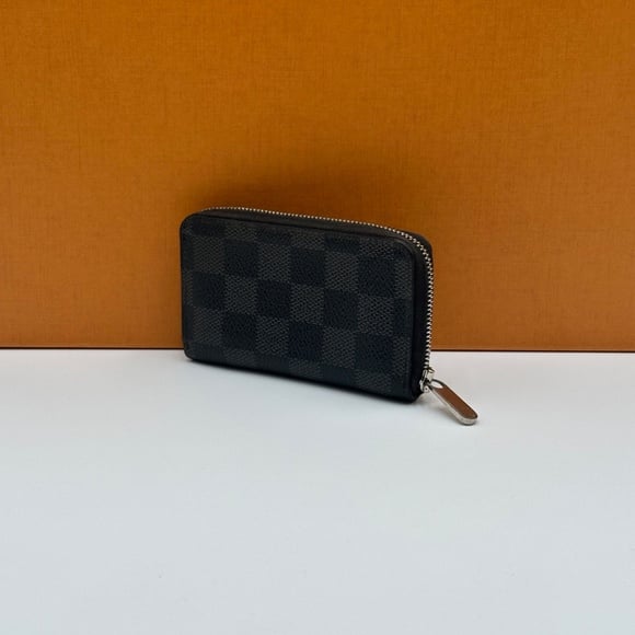 Authentic Louis Vuitton Damier Graphite Zippy Coin Purse Wallet