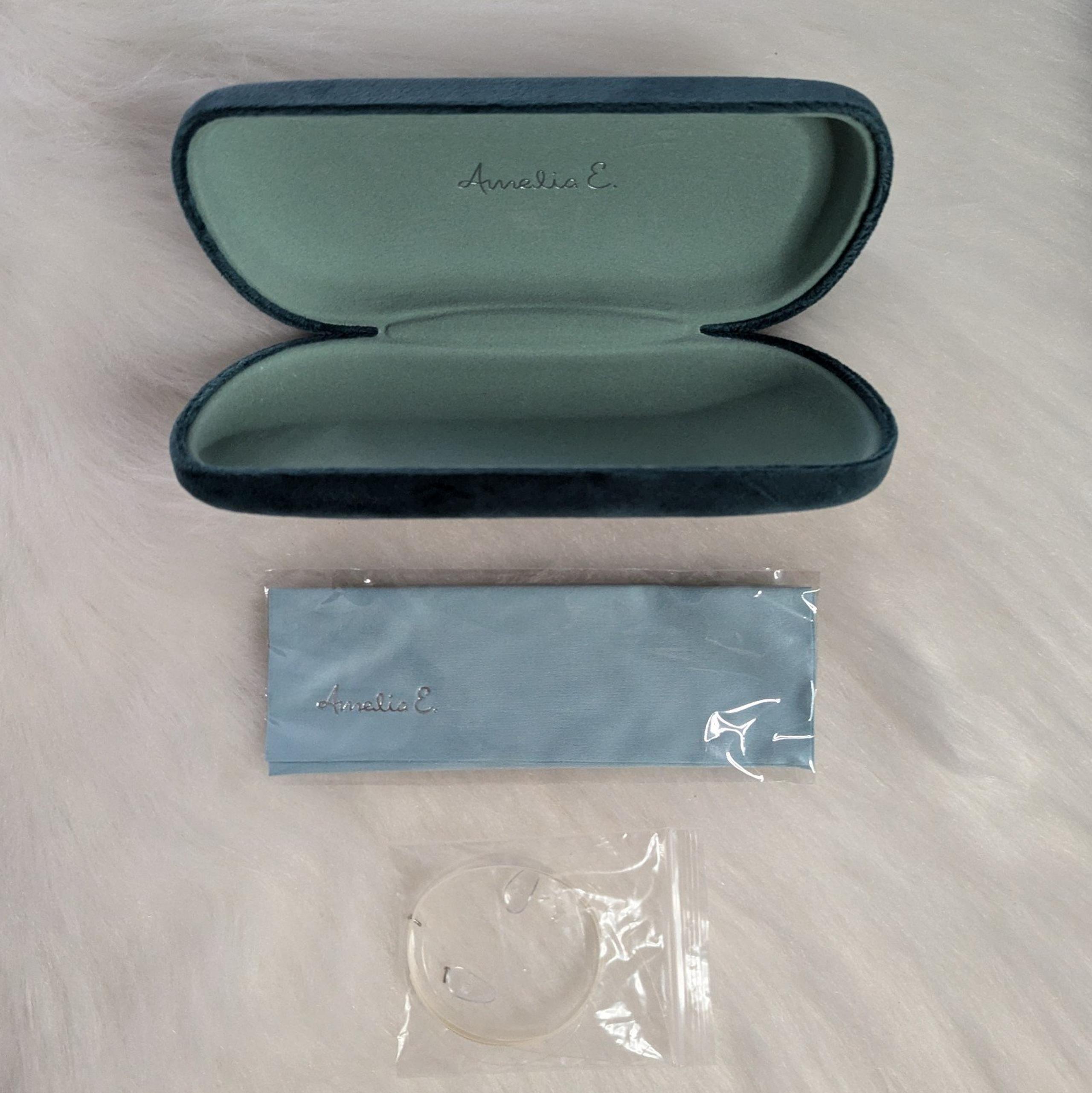 Accessory - Blue Velvet Eyeglasses Case with Cloth