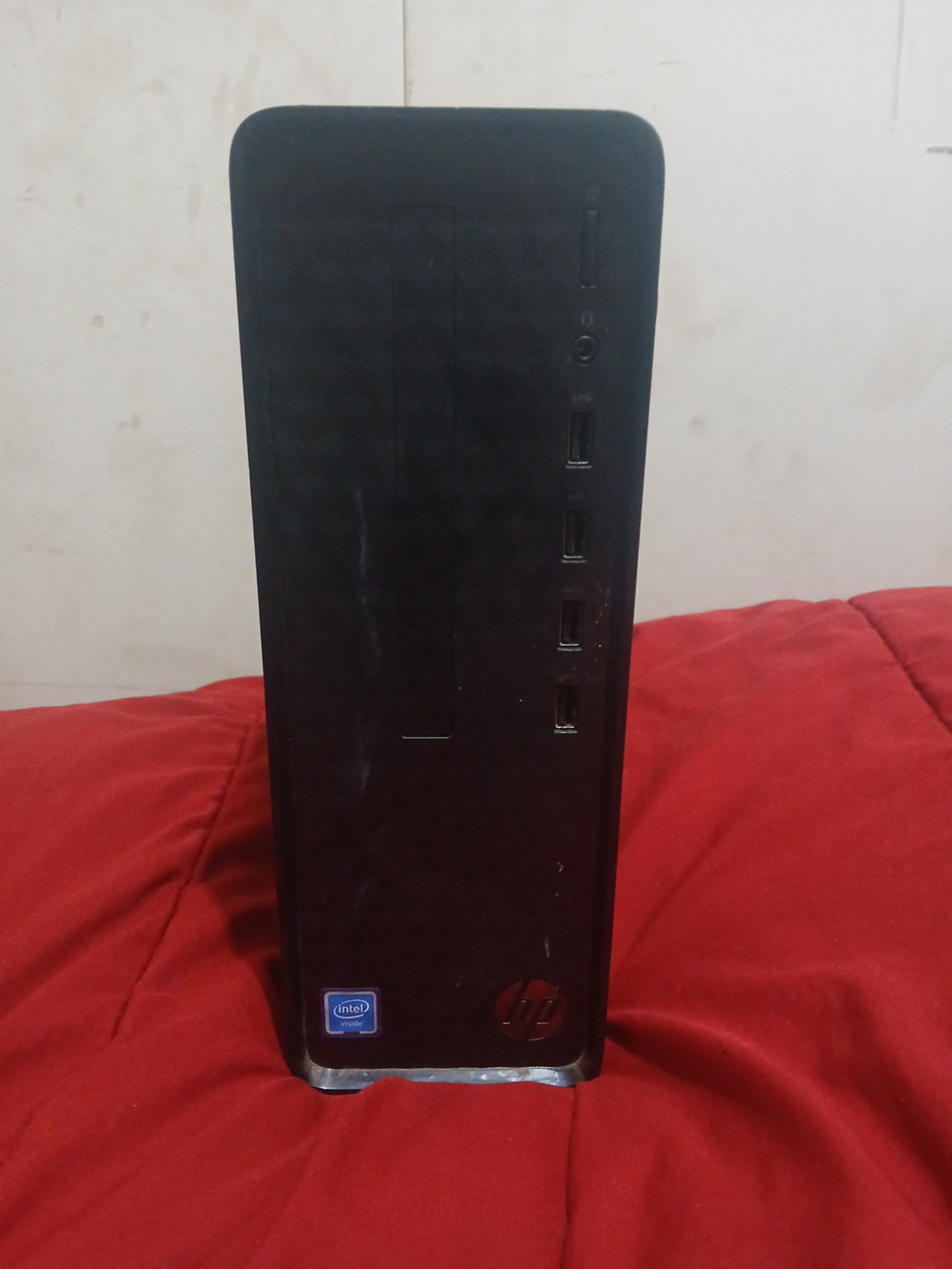 HP slim desktop pc s01-af2003w(willing to lower price)