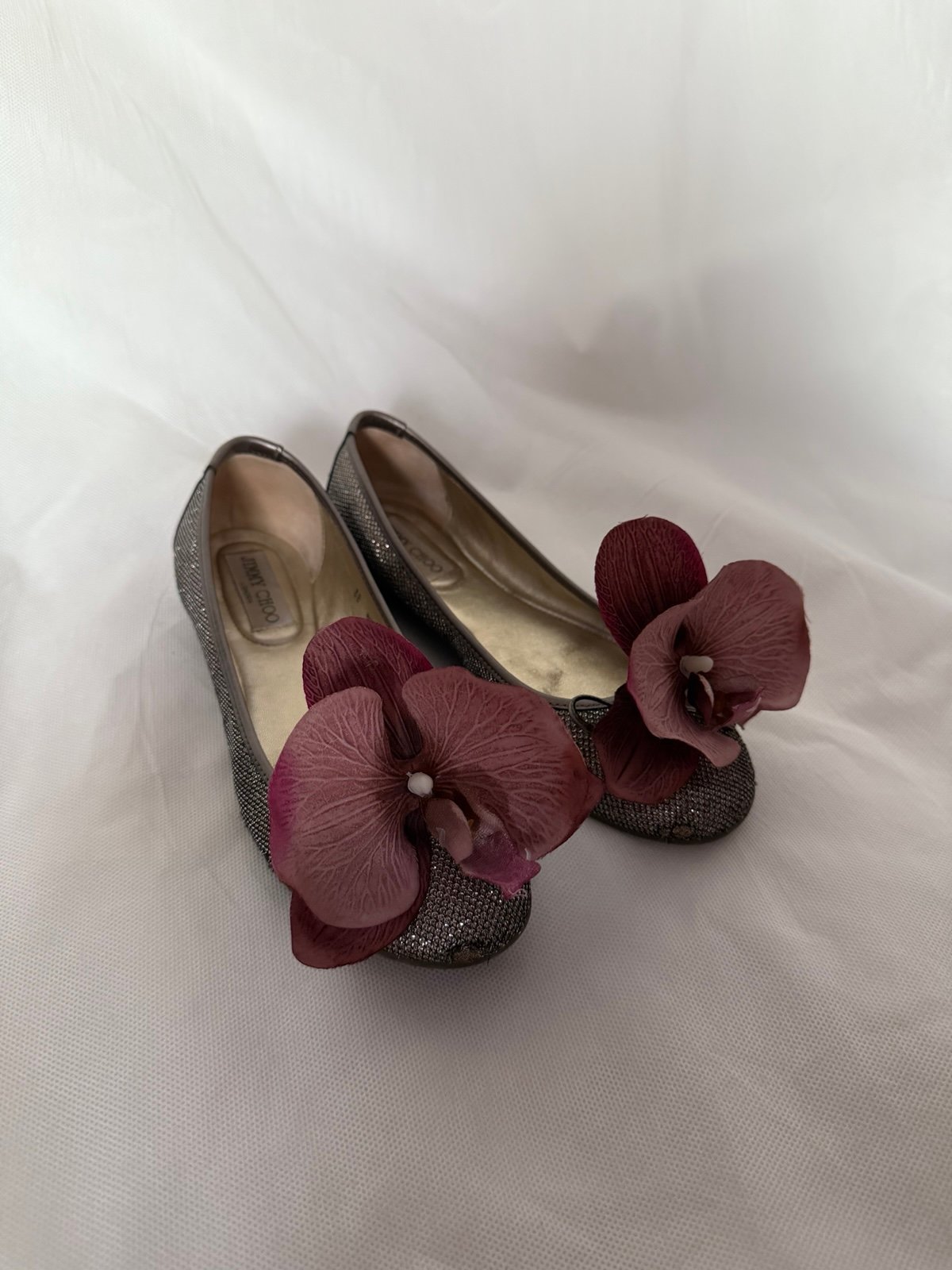 Up-cycled Jimmy Choo Orchid flower flats shoes comfy 38 silver textile lace gold