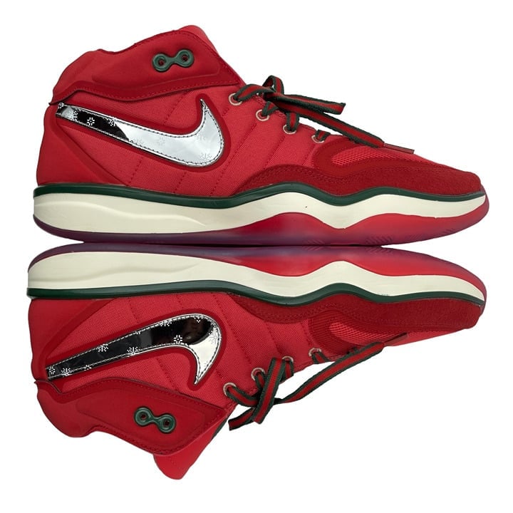 New Men’s 11.5 Nike Air Zoom GT Hustle 2 “Christmas” sneakers limited edition