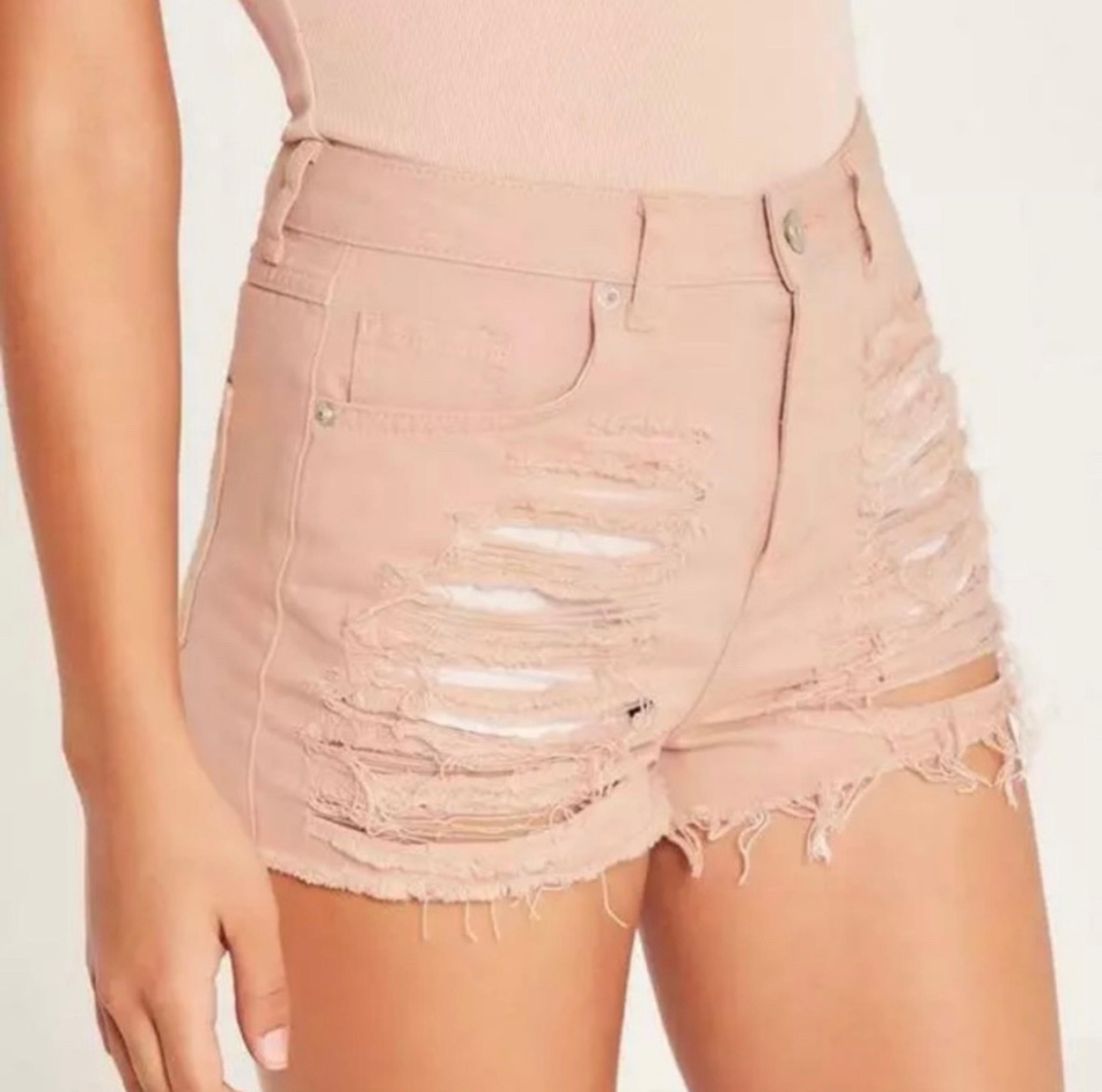Women's Missguided Blush Nude Shredded High Waist Denim Shorts, SZ: 4 - NWT