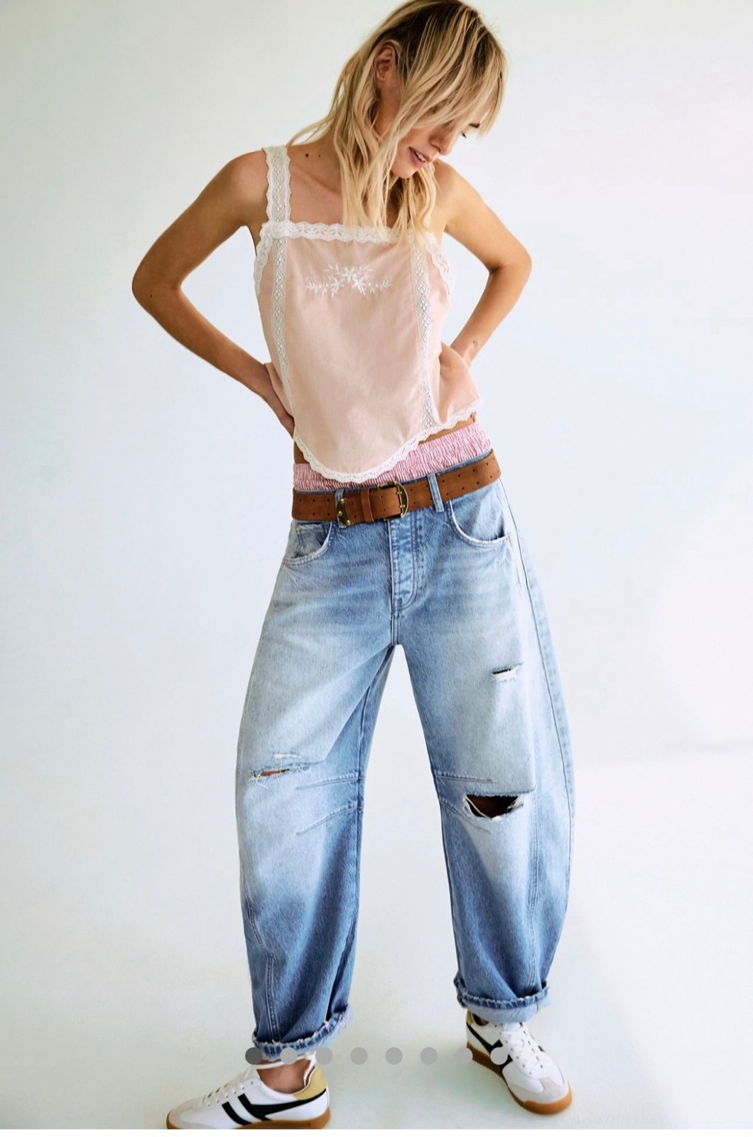 Vintage We The Free Good Luck Mid-Rise Barrel Jeans Barnyard Blue size 24
