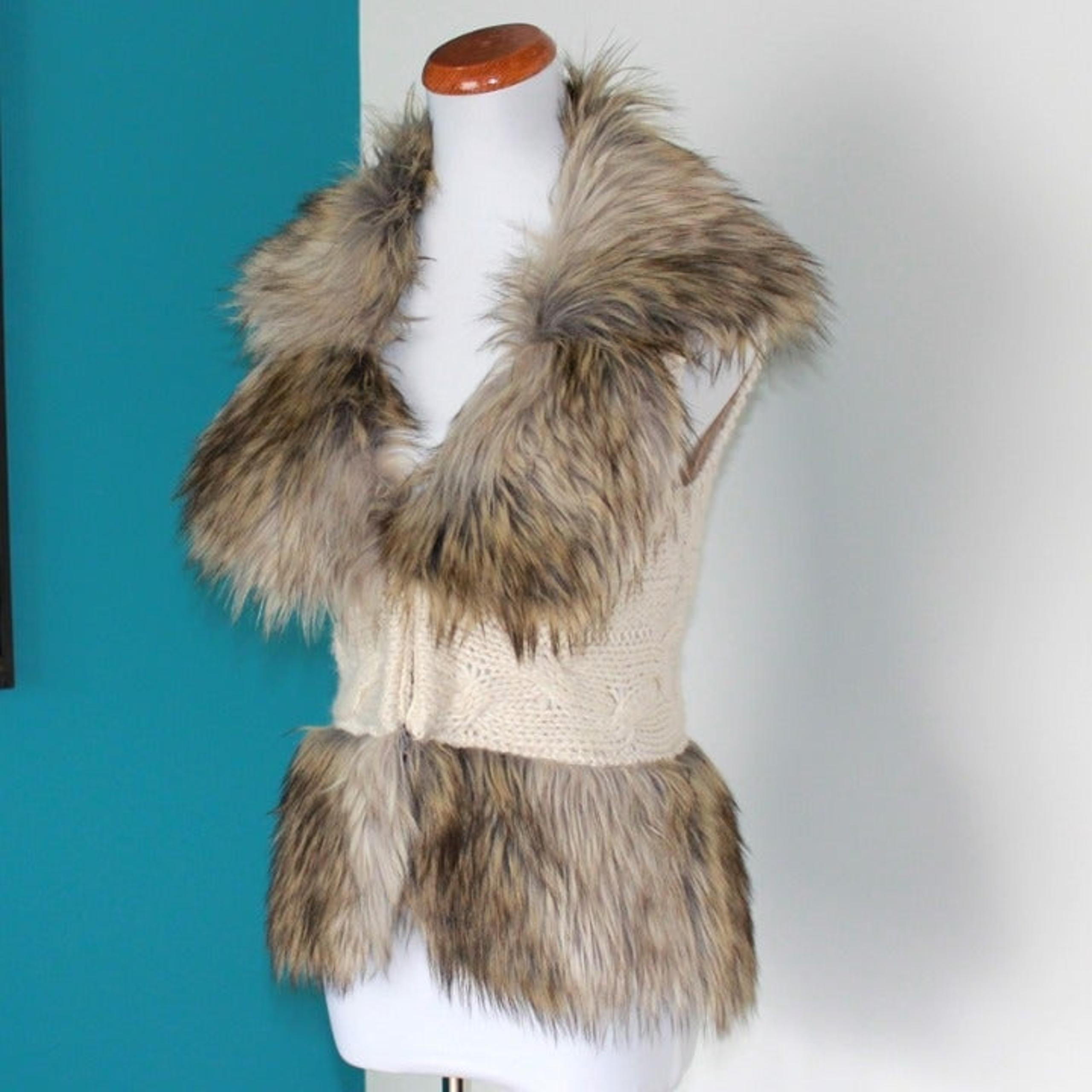 Jessica Simpson Vest Faux Fur Cable Knit
