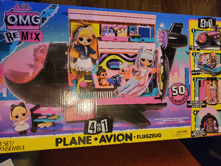 LOL Surprise OMG Remix 4-in-1 Plane Playset with Music Recording Studio