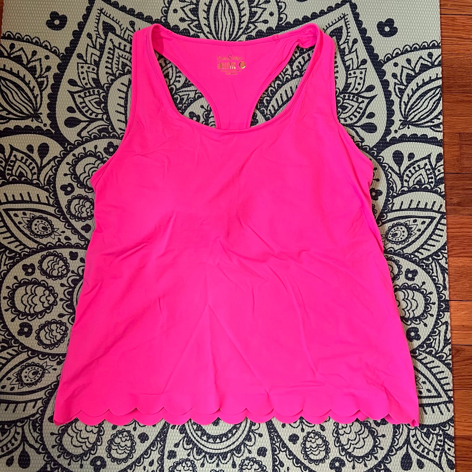 Lilly Pulitzer UPF 50+ Luxletic Claralee Scallop Bra Tank Top