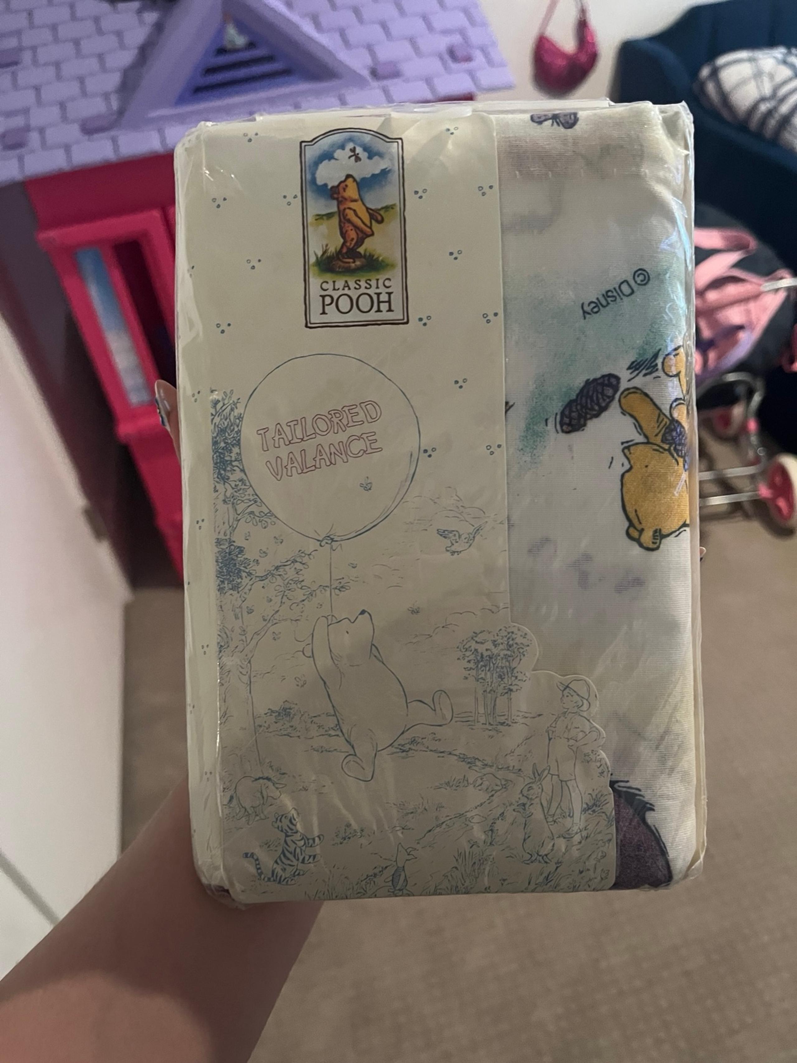 Classic Pooh Valance