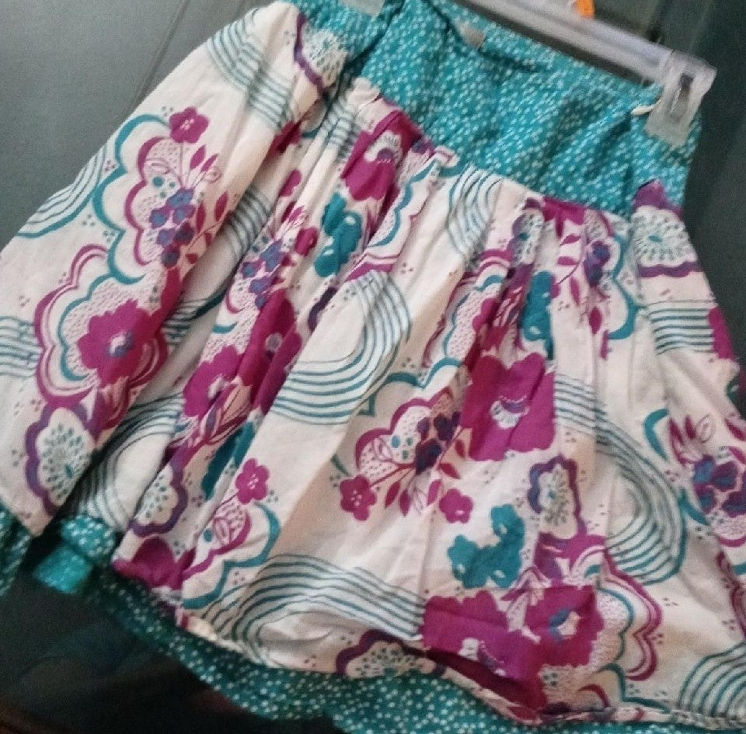 Delia's above knee floral Skirt