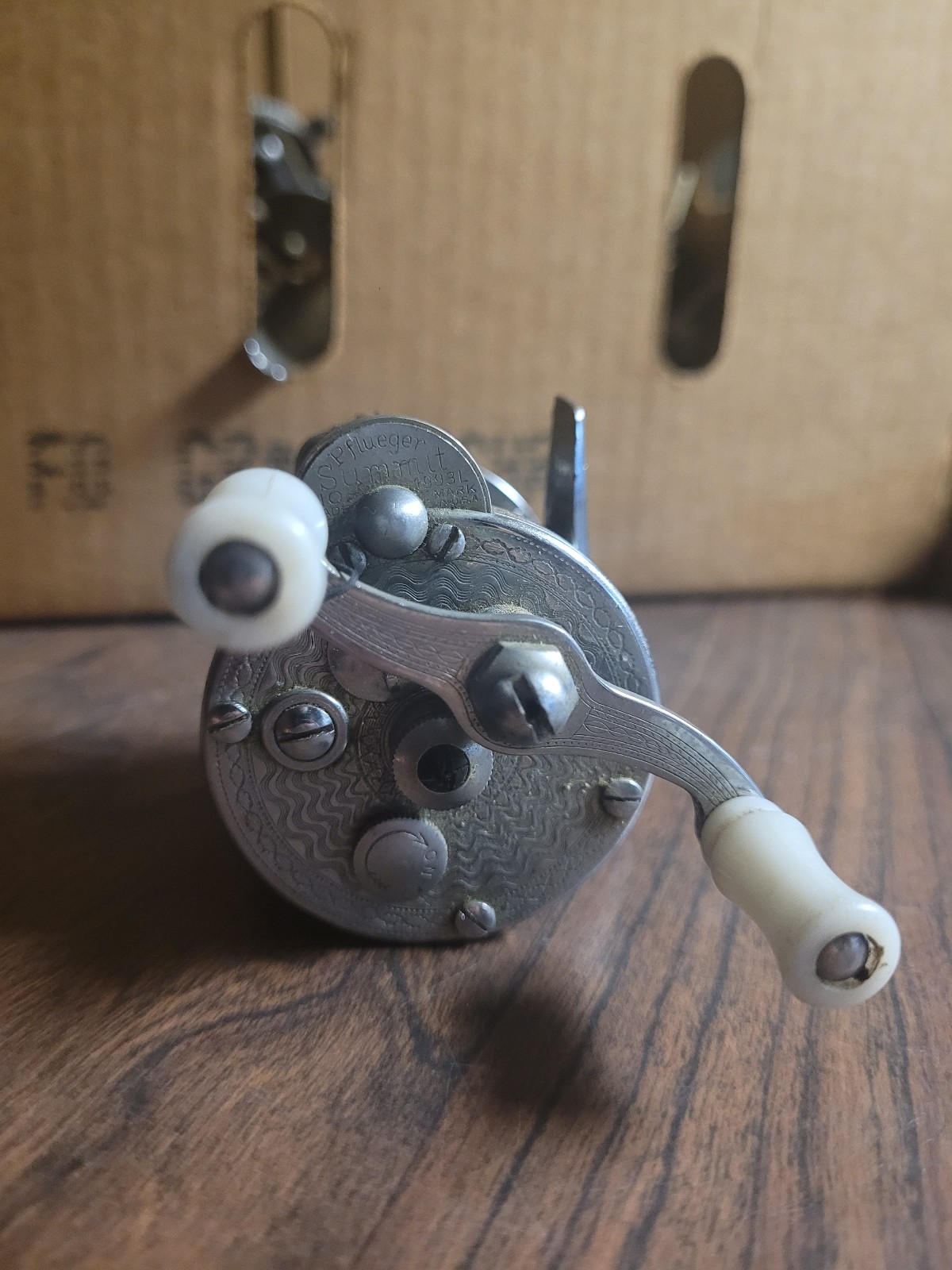 Vintage Pfleuger Summit fishing reel
