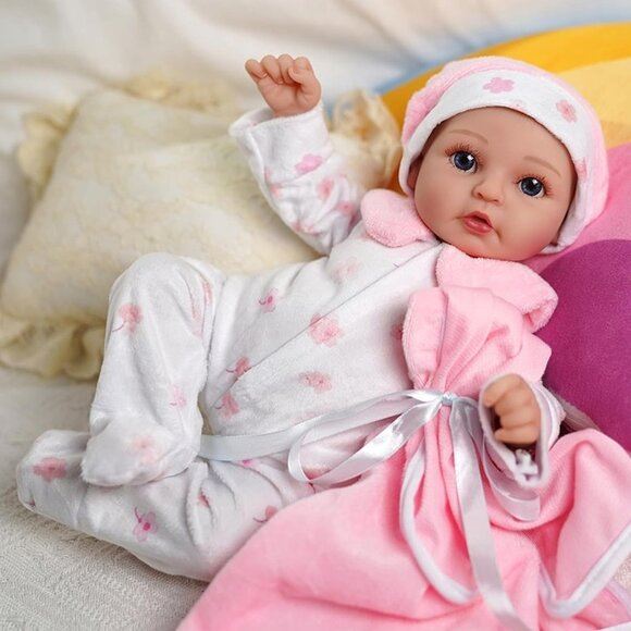 NEW Baby Doll Girl - 15 Realistic Soft Body Baby Doll Cute Real Life Baby Doll.