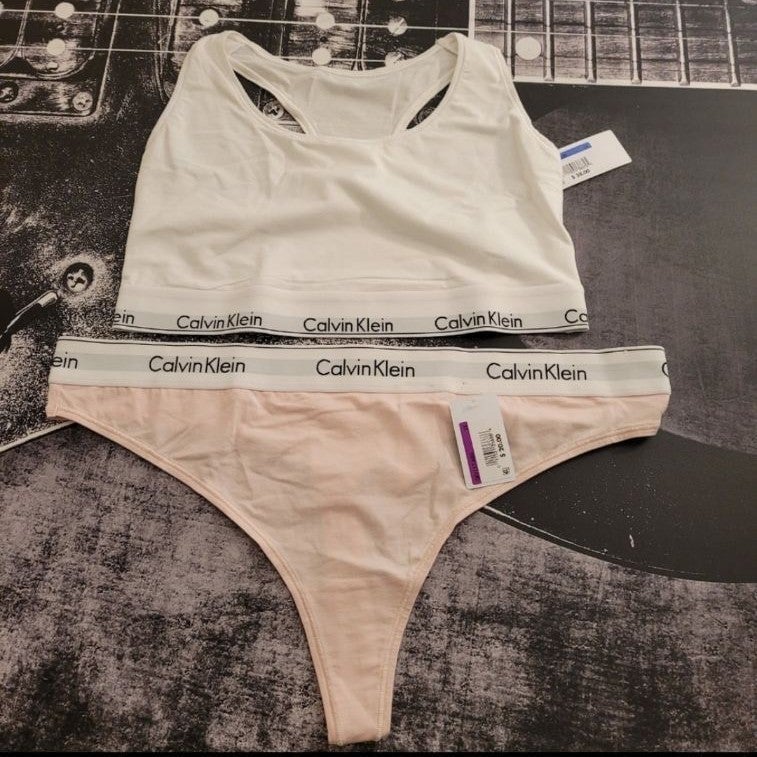 NWT Calvin Klein Set