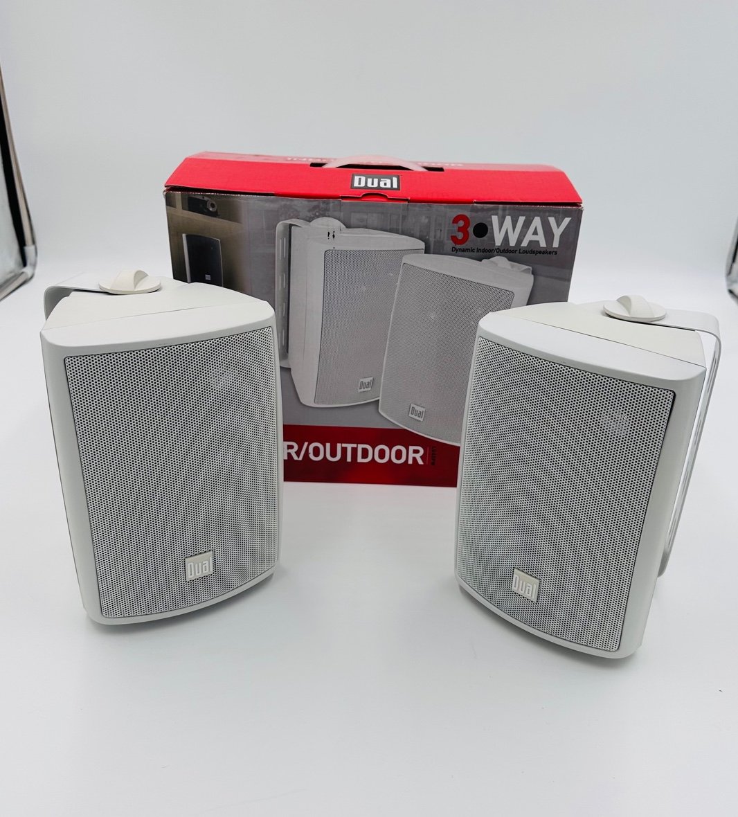 Dual Electronics LU43PW 3-Way High Performance Outdoor Indoor Speakers Q9 w bass