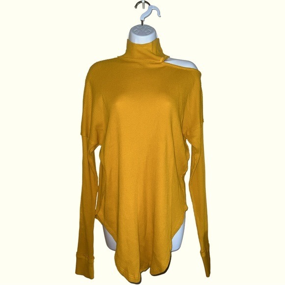 NWT- Free People Just For You Cutout Thermal Turtleneck Top- Size S