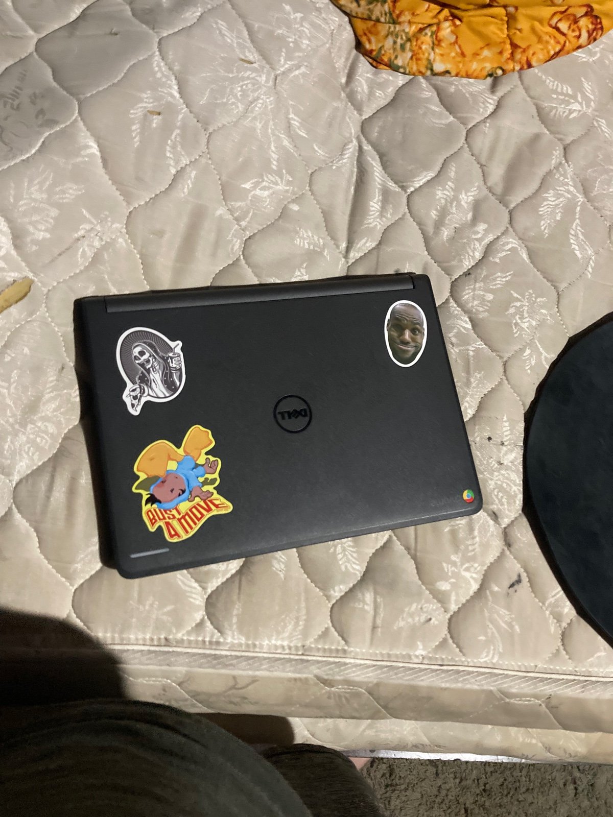 Dell 2-in-1 Touch-Screen Chromebook 32 GB in Black