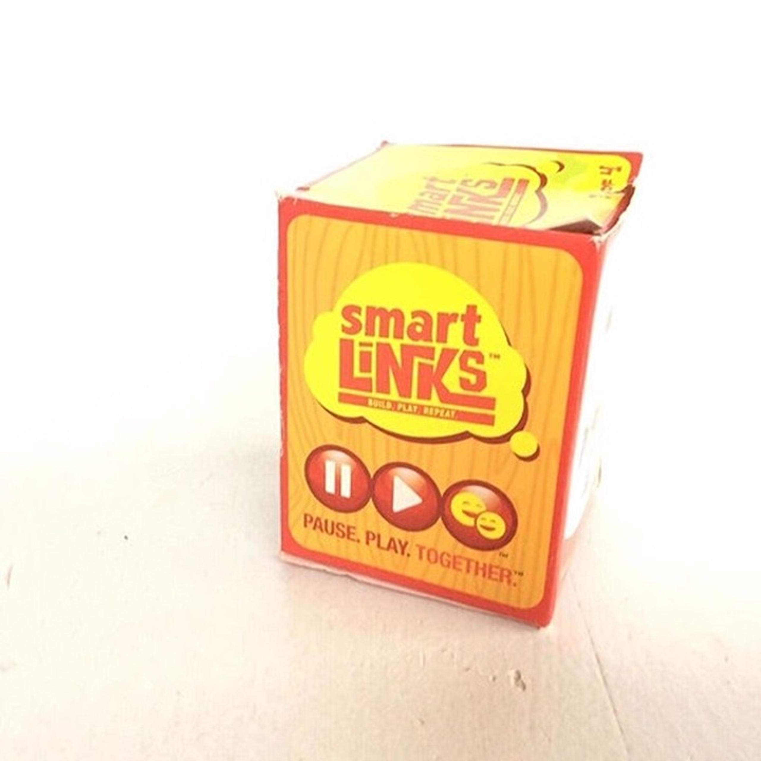 Smart Links Pal Figure building Set Meal Toy, Wendys 2011