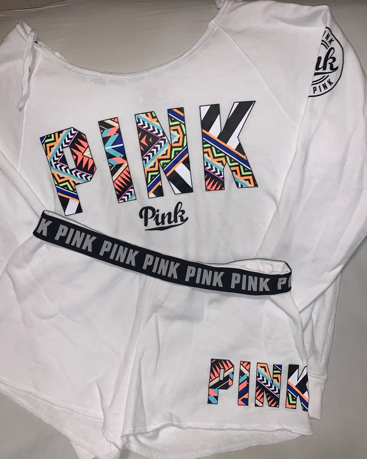 Pink M shorts & sweatshirt