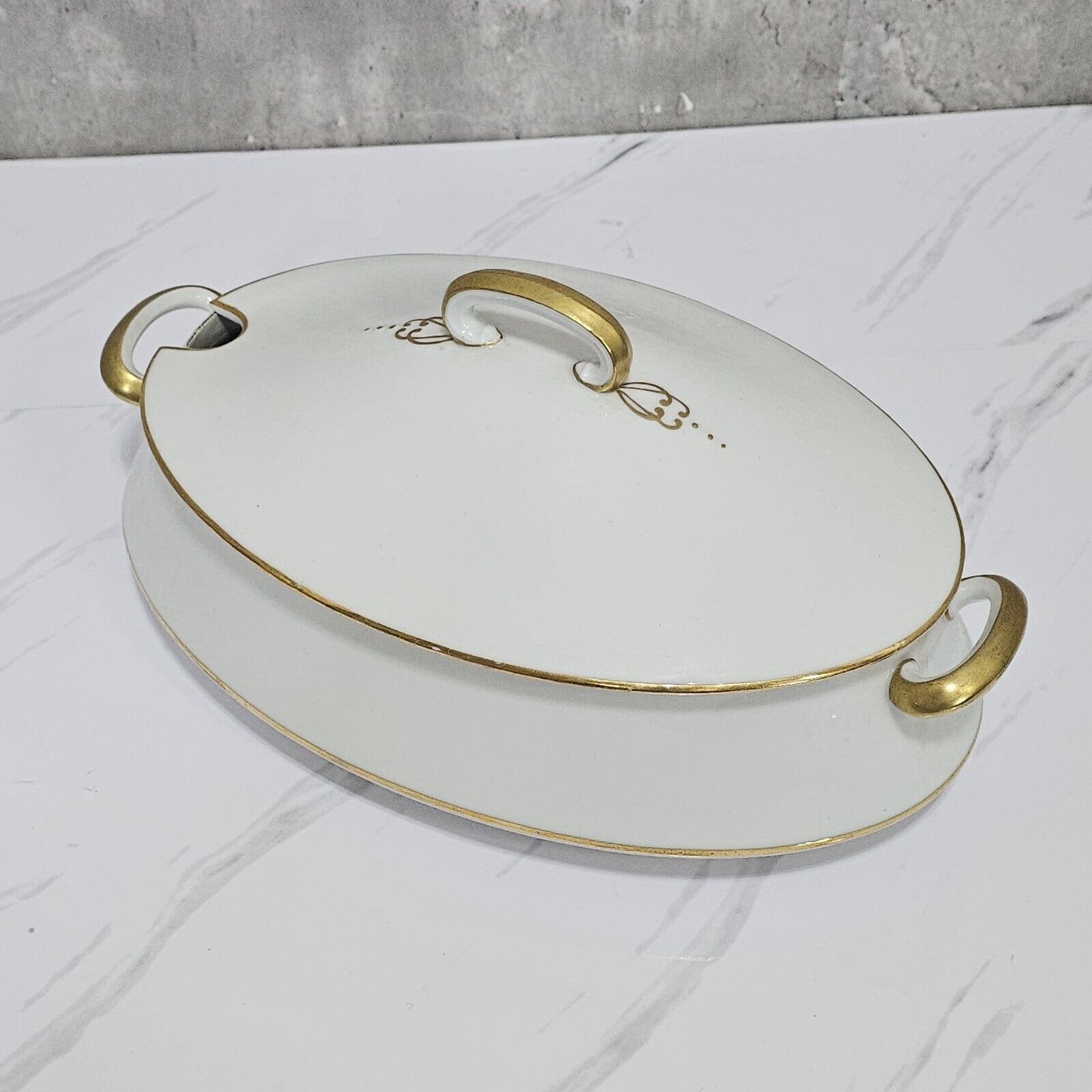 LATRILLE Old Abbey Limoges Covered Vegetable Serving Bowl Gold Trim