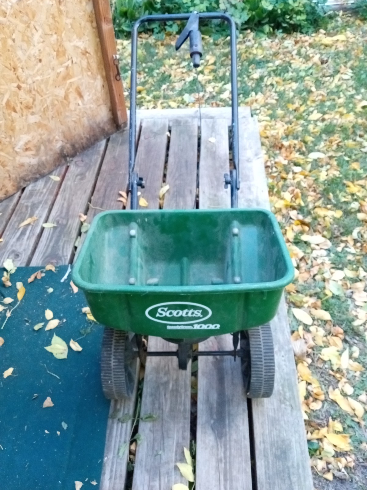 Gently Scotts seeder