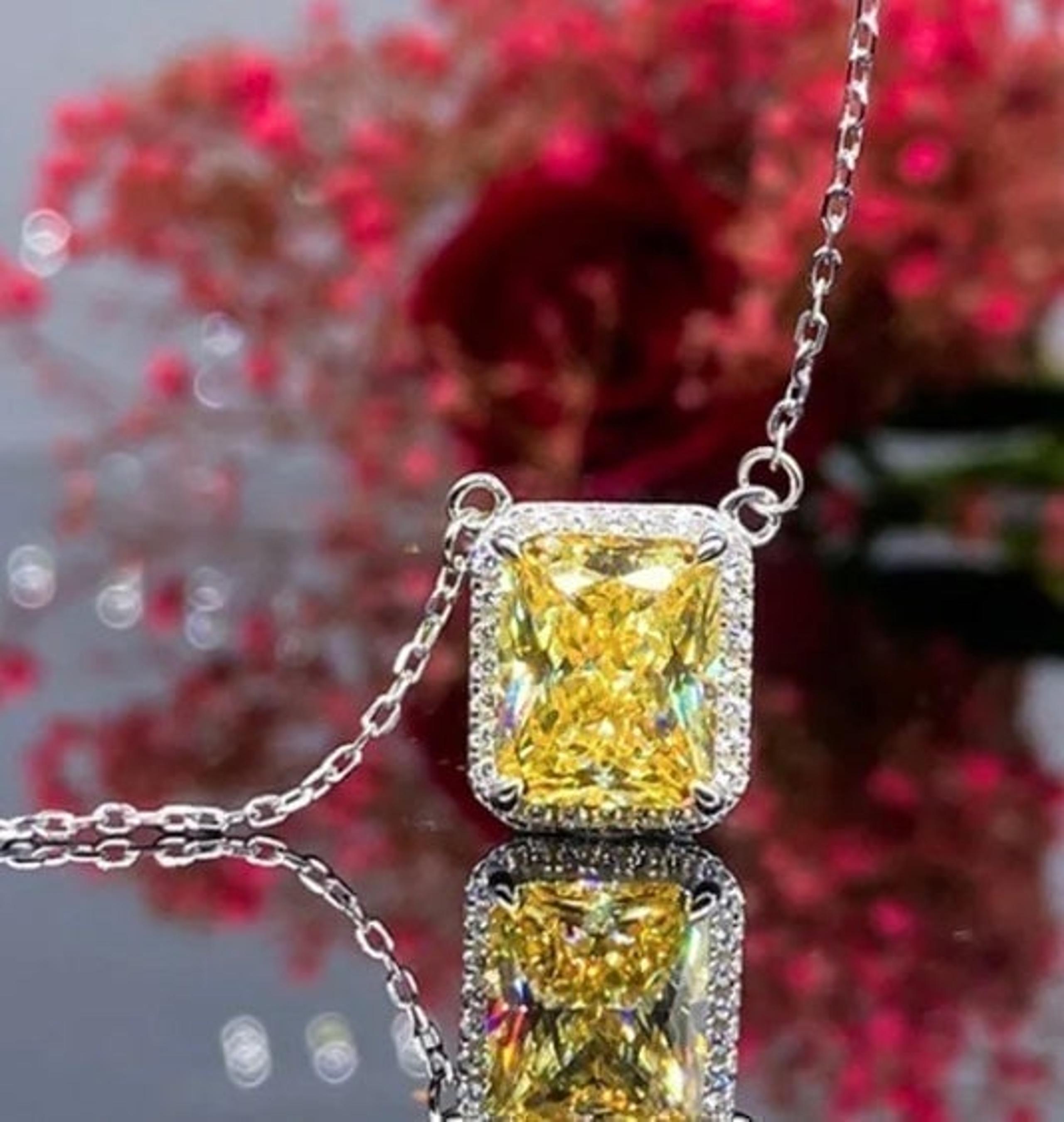 18K White Gold Cushion Halo 5CT Yellow Citrine Diamond Pendant Necklace W/BOX