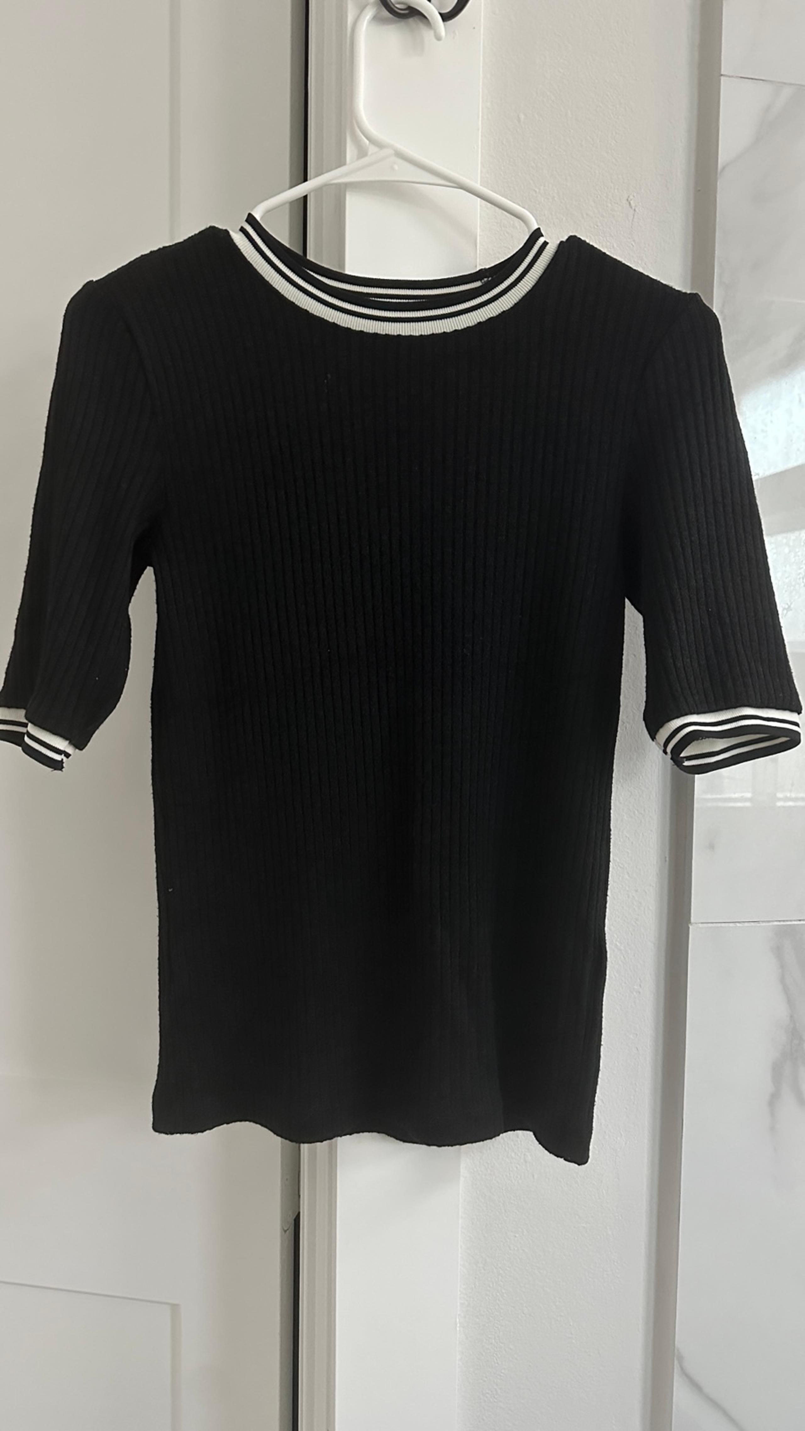 Banana republic knit top short sleeves shirt, xs