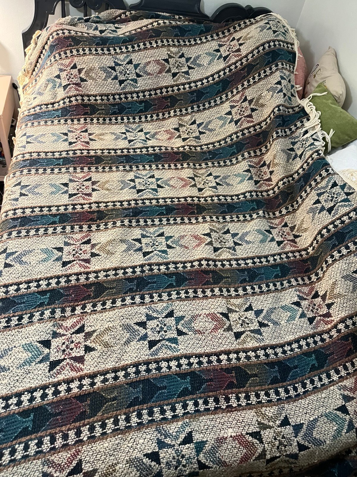 Large Vtg Oval Woven Knit Blanket Rug Fringe Multicolor Southwestern 112 X 58