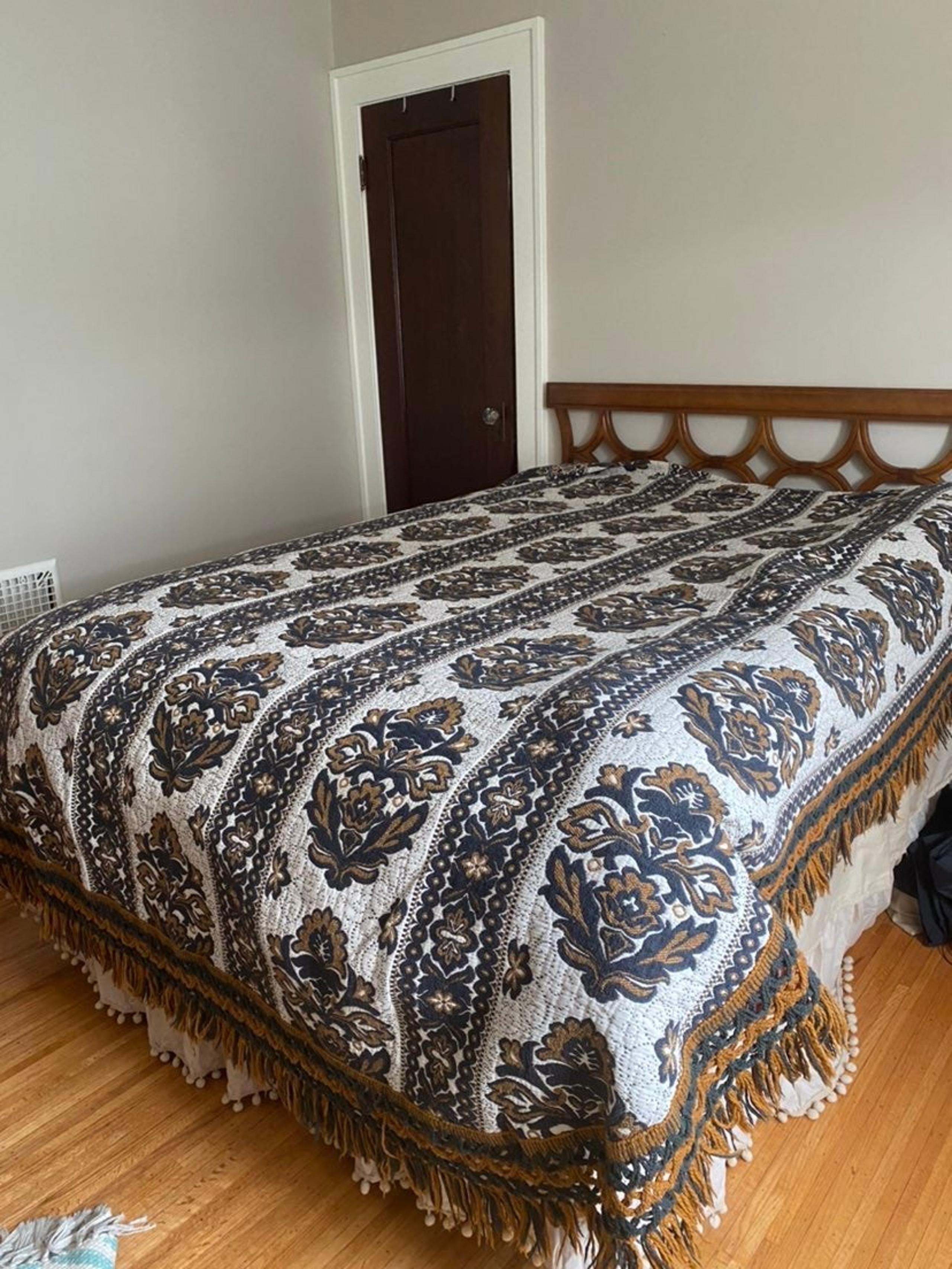 VTG 1960s brentwood bedspread