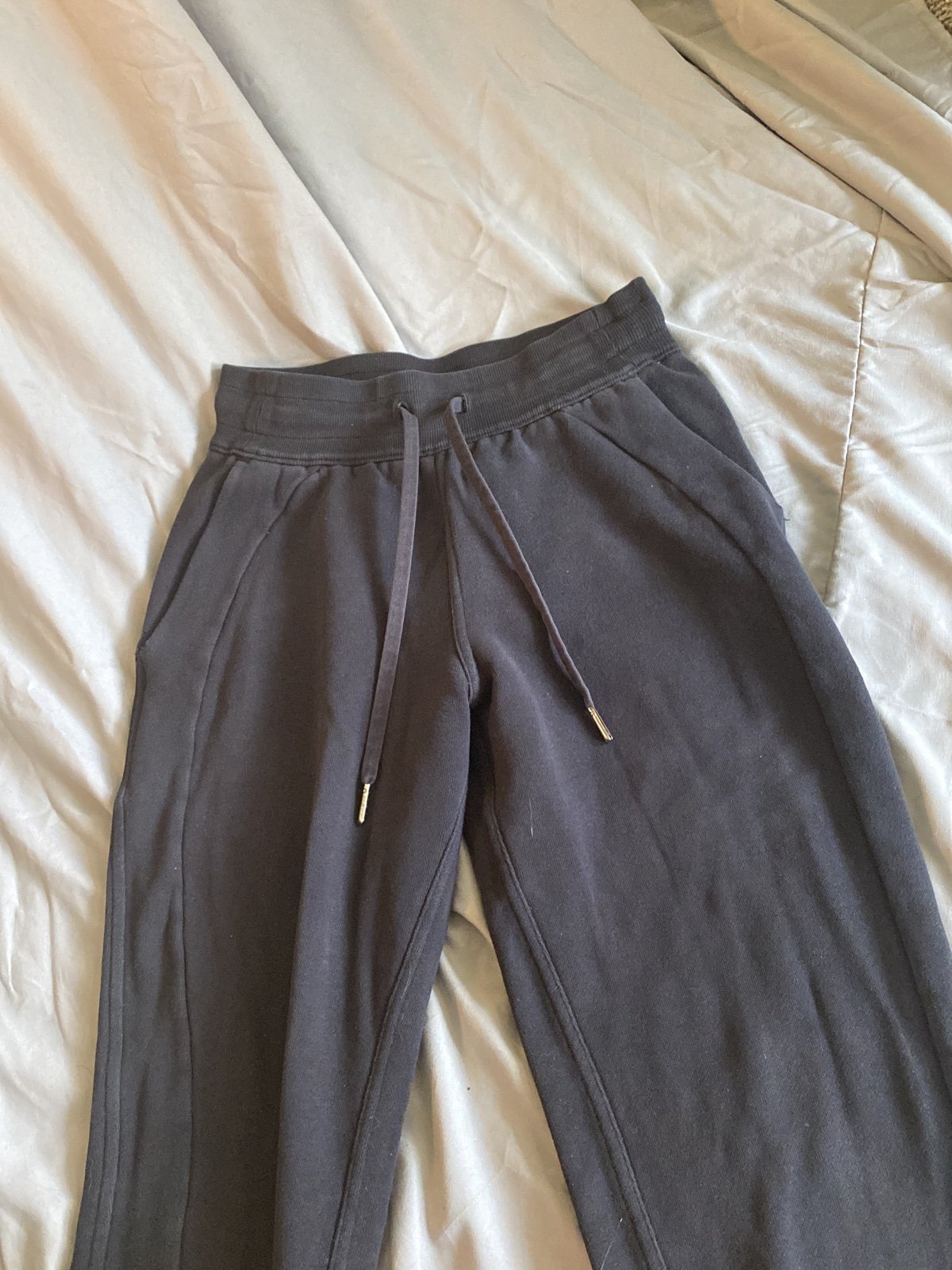 Lululemon joggers