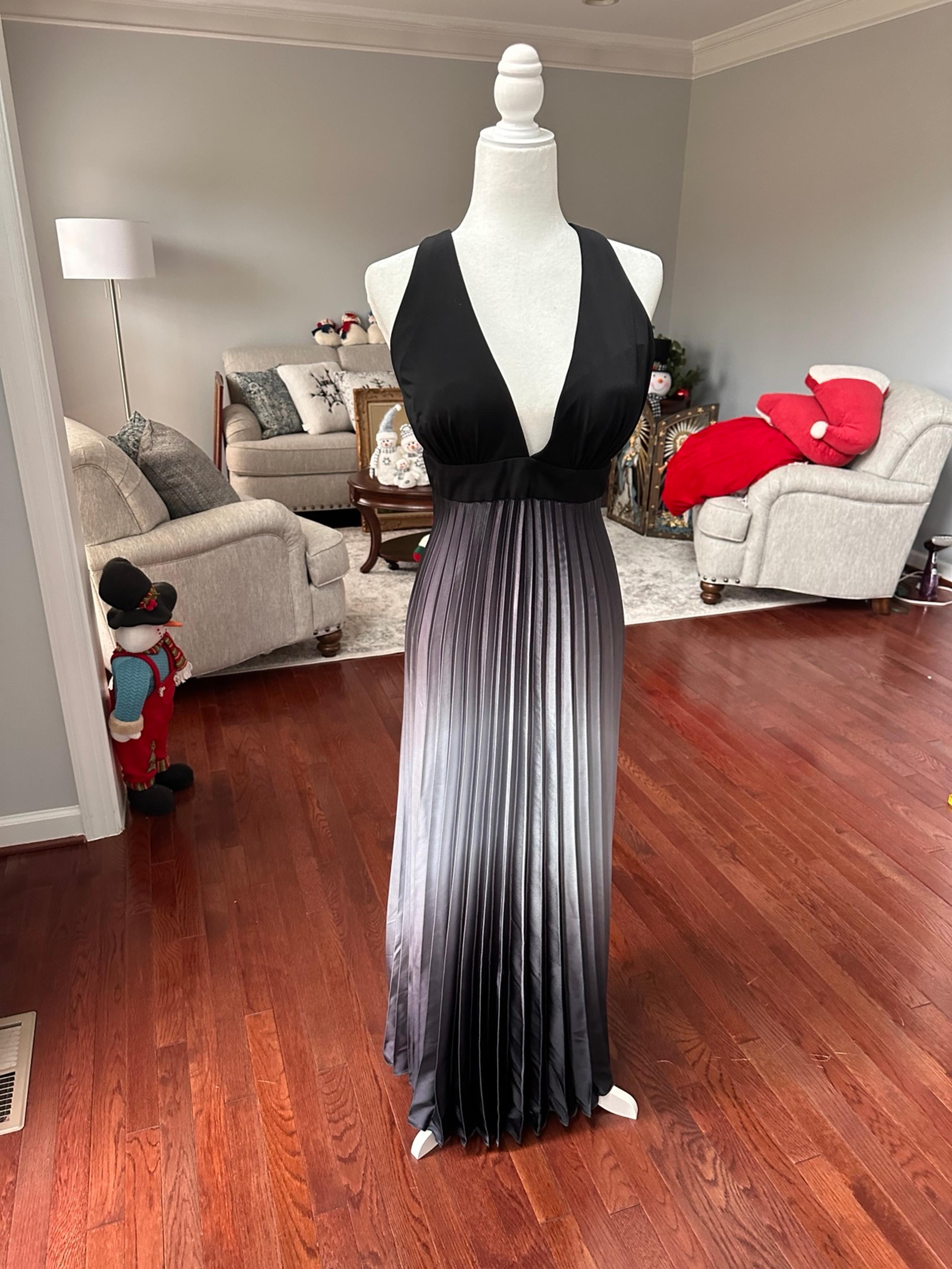 Betsy & Adam by Linda Bernell Vintage Formal Gown Mermaid Pleated Prom Dress