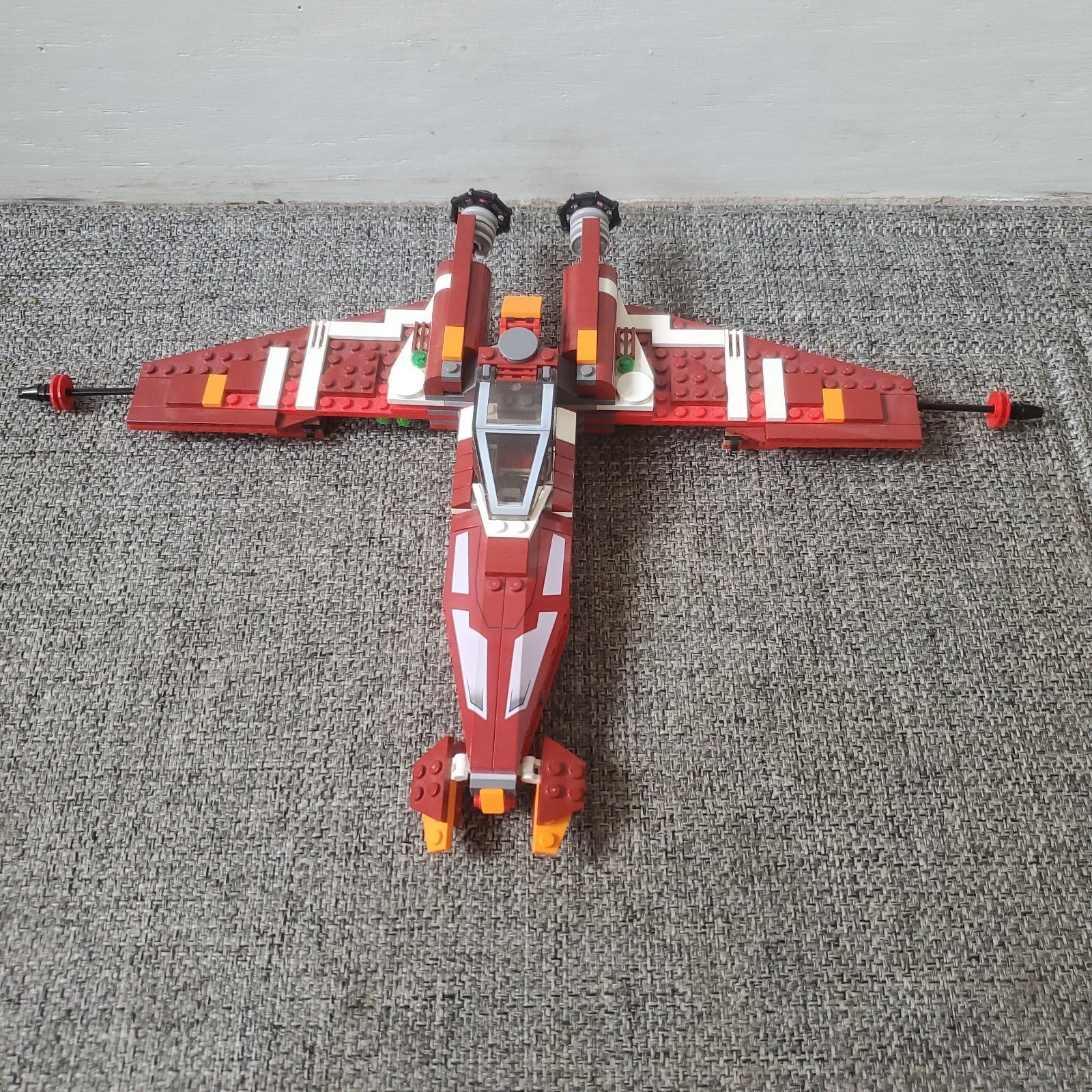 retired Lego Star Wars 9497 Republic Striker-class Starfighter, missing minifigs