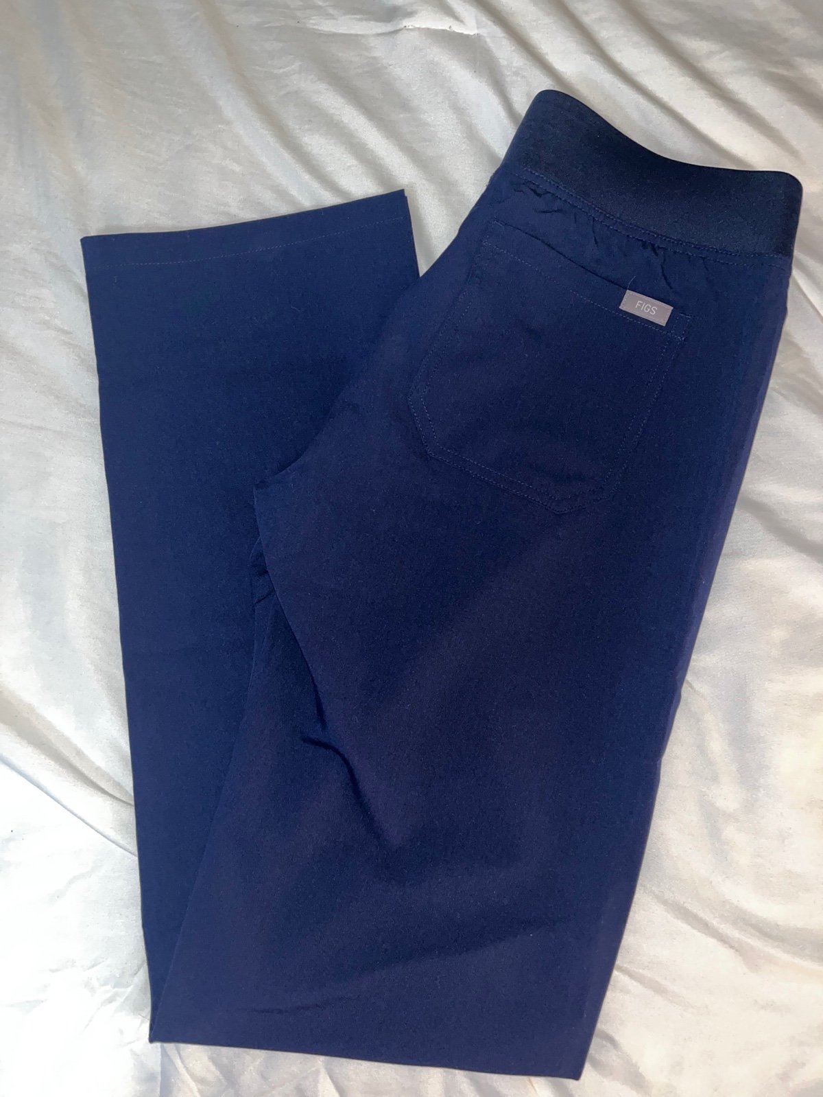figs scrub pants